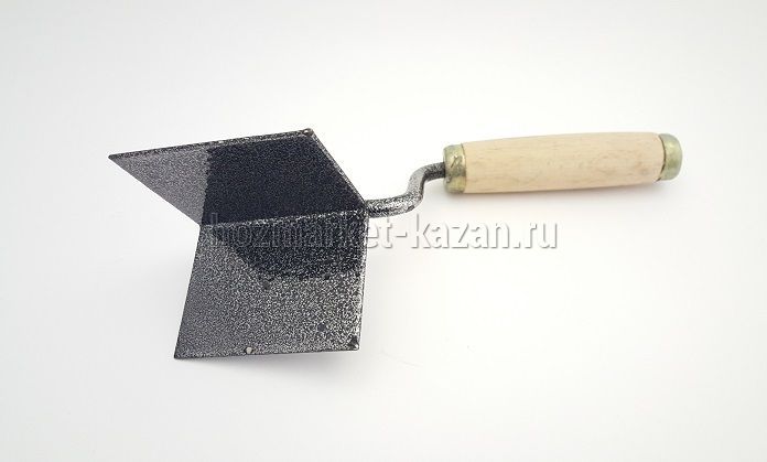 Кельма угловая внешняя 60*60*80 деревянная ручка Политех